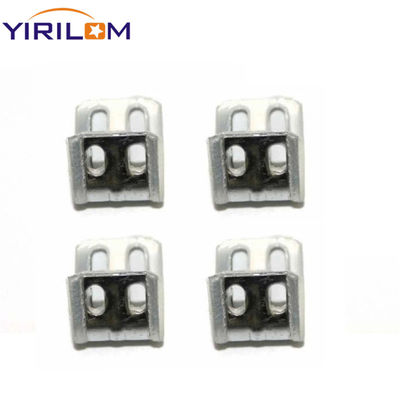 Halb kunststoffummantelter 4-Loch-Federclip mit Zinkbeschichtung zum festen Einhaken von schlangenförmigen Sofafedern