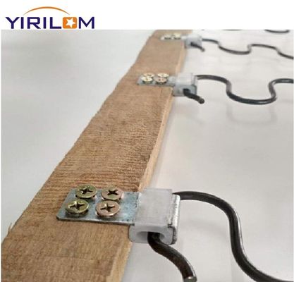 Zinkbeschichteter 4-Loch-Federclip für die Sofaproduktion mit halbem Kunststoffüberzug