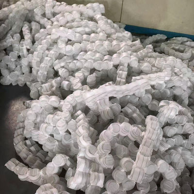 Individuell anpassbare Sofataschenfeder mit 1,8 mm Stahldurchmesser und Vliesbezug
