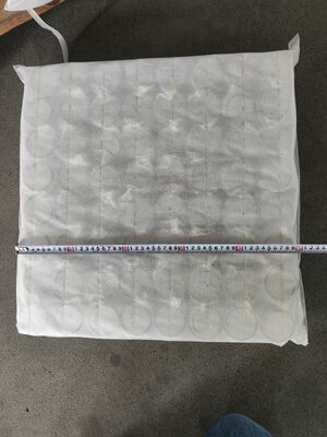 70# Hochkohlenstoffstahl Draht Sofataschenfeder mit einzelnen Taschenfedern und 4 Zoll Dicke